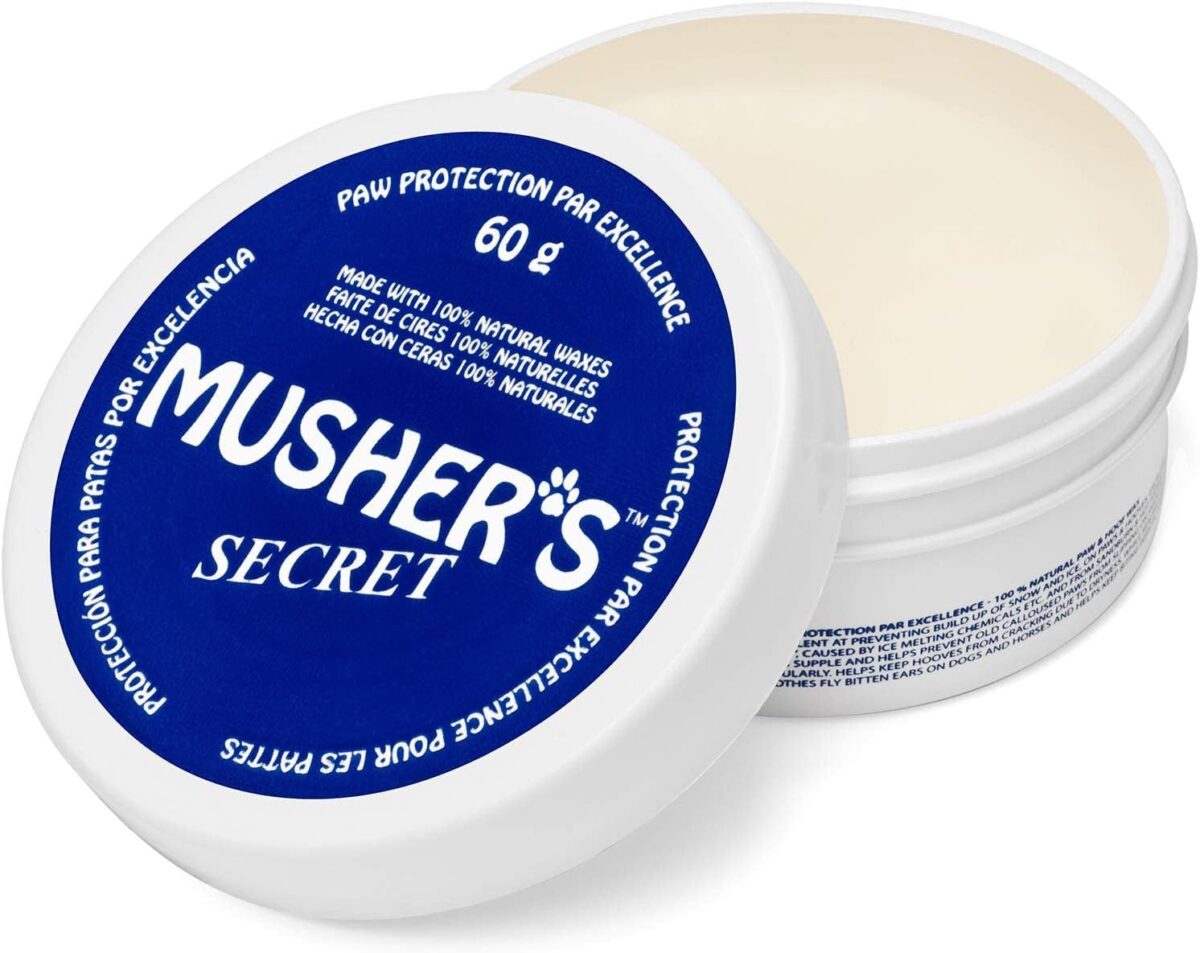 musher's secret dog paw balm advanced moisturising protection for dry, cracked or damaged paws